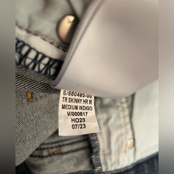 Gap High Rise True Skinny Jeans, 32 Tall, Medium Indigo - Picture 4 of 9